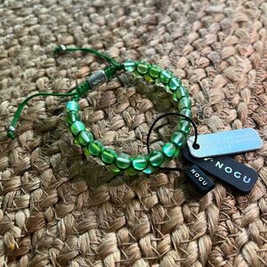 Nogu green glass bracelet
